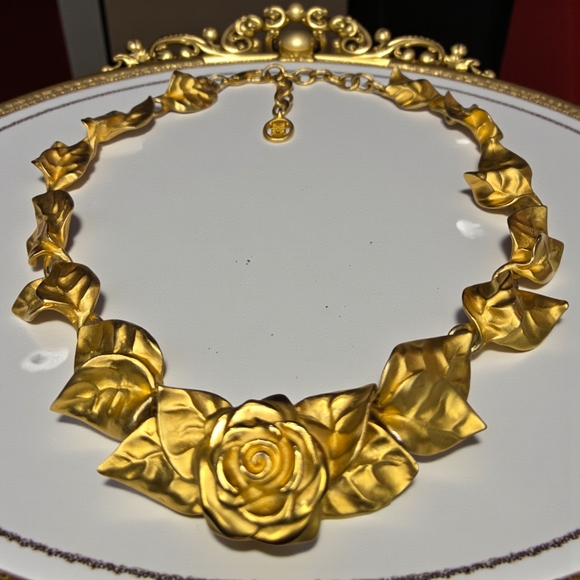 GIVENCHY Vintage 1980's Matte Gold Roses & Leaves Statement Necklace - Picture 5 of 5